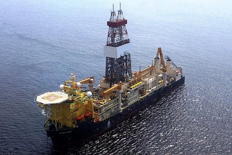 فيتنام تطالب الصين بسحب سفينة تنقيب عن النفط تابعة لها في بحر الصين الجنوبي