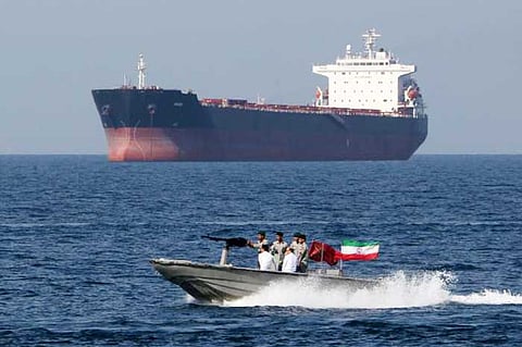 الاتحاد الأوروبي يدعو إيران للإفراج عن ناقلة النفط البريطانية