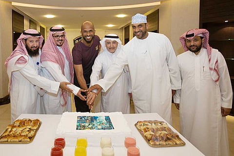 إدارة «الهلال» تنظم حفل وداع للحارس العماني الحبسي