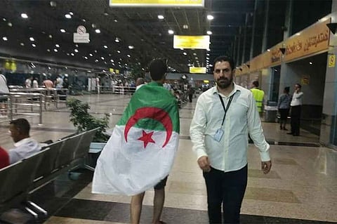 الجزائر تعيد آخر مشجعي الخضر العالقين بمطار القاهرة