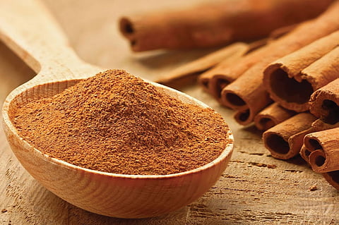 القرفة.. فوائد بالجملة.. وخبراء يقدمون 3 نصائح مهمة