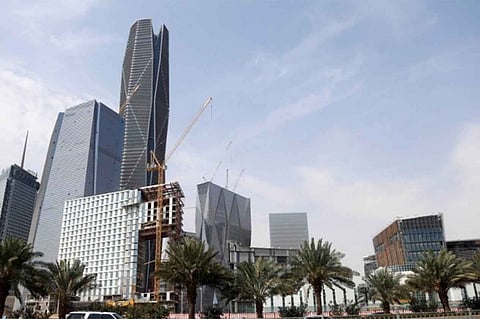 الراصد الحربي يتوقع أسبوعًا ماطرًا ويحدد المناطق