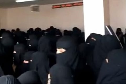 «إجراءات نظامية» ضد المتسبب في ازدحام المتقدمات بتقنية خميس مشيط