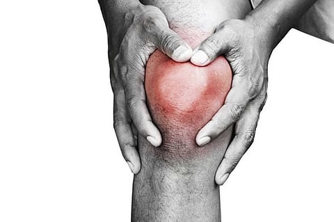 طرق تجنب جلطة الساق أثناء السفر.. وتحذير لمرضى القلب