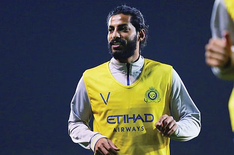 «الجبرين» يغادر معسكر النصر لإجراء فحوصات طبية بالرياض