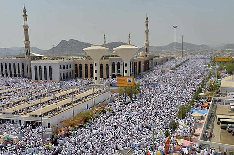 »وام» تشيد بدور السعودية في خدمة الحرمين الشريفين وتؤكّد: توسعة الملك سلمان الأكبر في التاريخ