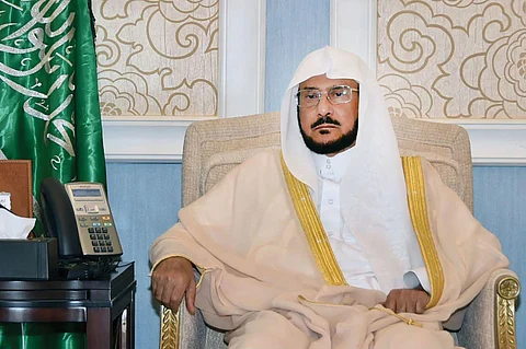 وزير الشؤون الإسلامية تعليقًا على فيديو الحاجة النيوزيلندية: الله يُنزل الرحمة في القلوب