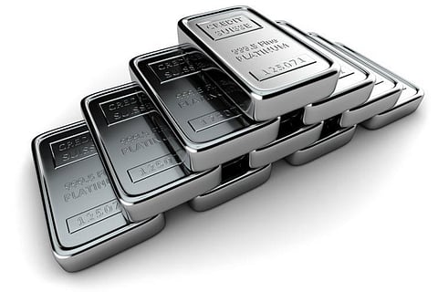 البلاتين يتجاوز الـ854 دولارًا.. واستقرار الذهب والفضة في «تعاملات الثلاثاء»