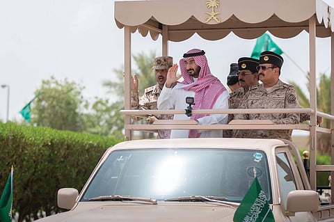 بالصور.. وزير الحرس الوطني يتفقَّد قوات خدمة الحجاج وتجهيزاتها المتكاملة