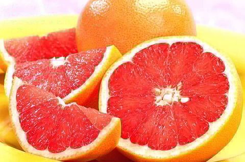 «الجريب فروت» تعيد الشباب للمسنين وتقي من أخطر 10 أمراض