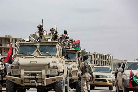 الجيش الوطني الليبي يستهدف مقر اللواء الرابع بالعزيزية في طرابلس