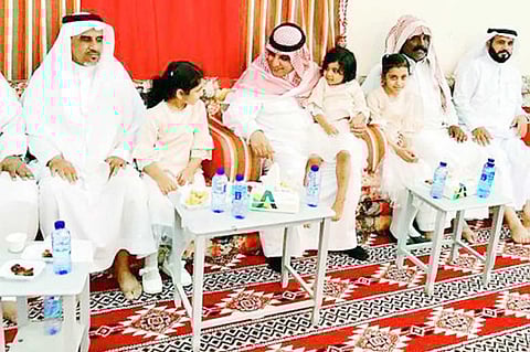 تشييع جثمان الشهيد الزهراني.. ومحافظ قلوة ينقل تعازي القيادة لذويه