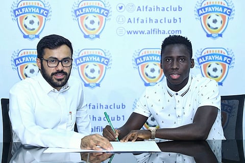 بالصور.. «الفيحاء» يتعاقد مع الغاني أوسو لمدة ثلاث سنوات