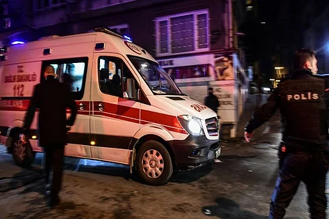 والد المعلم السعودي ضحية الحادث المروري بتركيا ينفي وفاة زوجة ابنه