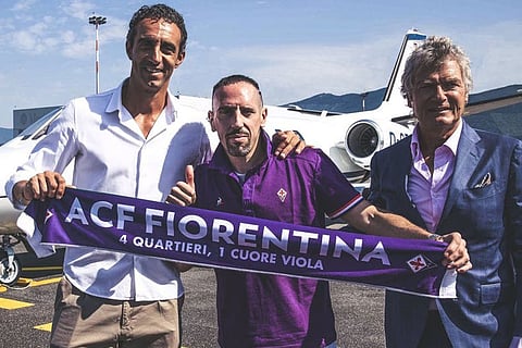 رسميًّا.. فيورنتينا الإيطالي يتعاقد مع فرانك ريبيري