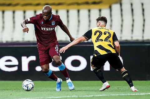 طرابزون وأيندهوفن وفينورد يقتربون من مرحلة المجموعات بالدوري الأوروبي