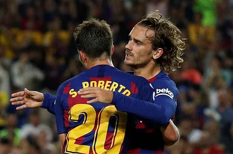 جريزمان يقود برشلونة لمعاقبة بيتيس بخماسية بالدوري الإسباني