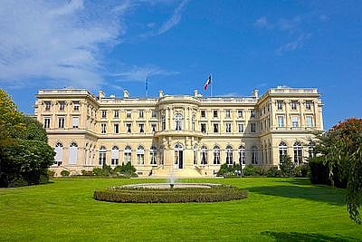 الحرب الليبية تتصدَّر اجتماعًا سداسيًا في فرنسا.. والجيش الوطني يتقدَّم غربًا