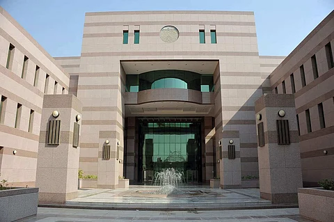 «هندسة الملك عبدالعزيز» تطلب معيدَين