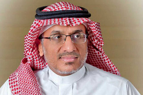 رئيس الهلال الأحمر يعتمد أسماء المقبولين في البرنامج التأهيلي للمعينين الجدد