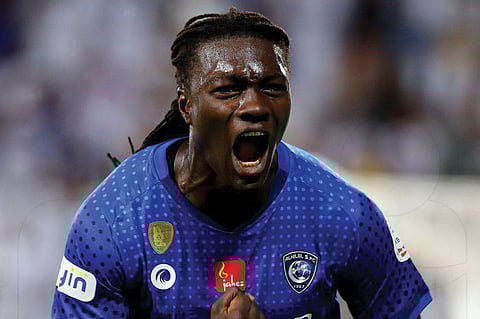 رومارينيو وجوميز.. سباق التهديف يشعل قمة «الجوهرة المشعة»