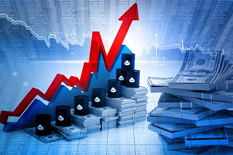 توقعات بارتفاع أسعار النفط إلى 65 دولارًا خلال الشهور الأربعة المقبلة