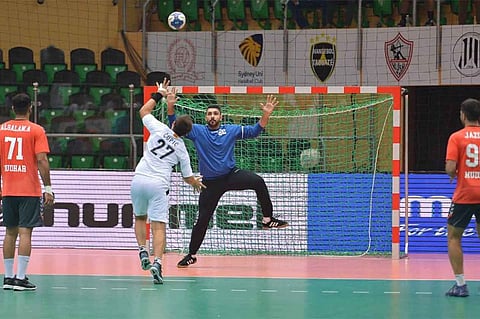 سوبر جلوب.. مضر يخسر من بطل مقدونيا وبرشلونة يواجه الوحدة