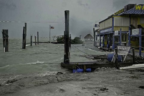 ترامب يلغي زيارته إلى بولندا بسبب إعصار فلوريدا