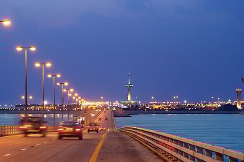 جسر الملك فهد يُسجِّل عبور 333،049 ألف مسافر