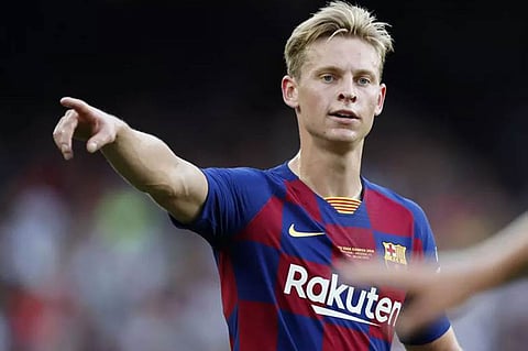 دي يونج يرفض فكرة اللعب في الجبهة اليسرى لبرشلونة