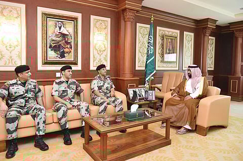 أمير جازان لقائد قوات الطوارئ الخاصة: ننعم بحياة آمنة بفضل جهودكم