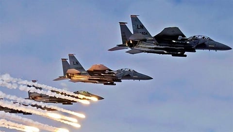مقتل وإصابة عناصر من الميليشيا الحوثية في قصف للتحالف شمالي الجوف