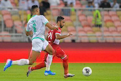 ليلة تألق نياكاتي.. الوحدة يُزيد من معاناة الأهلي بدوري المحترفين