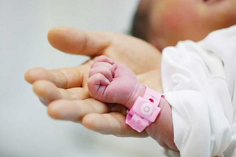 حادث مؤلم يهز كركوك العراقية.. العثور على رضيع فمه محشو قطنًا بقصد قتله