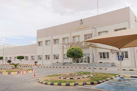 استخراج «طلقة مسمار» من عظام خمسيني بمستشفى «قيا العام»