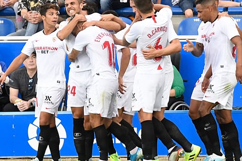 إشبيلية يتصدر الدوري الإسباني بالفوز على ألافيس