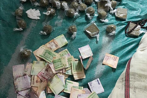 فيديو يوثق ضبط معمل تصنيع «الشمة المحظورة» بالمدينة المنورة