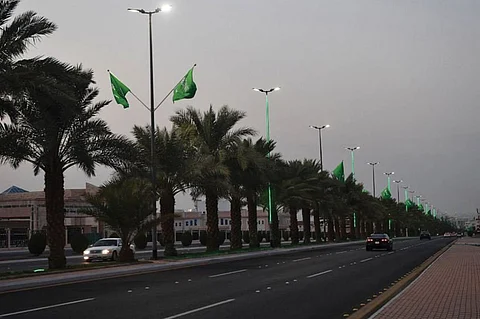 الألعاب النارية تُضيء سماء المدينة المنورة ابتهاجًا باليوم الوطني 89