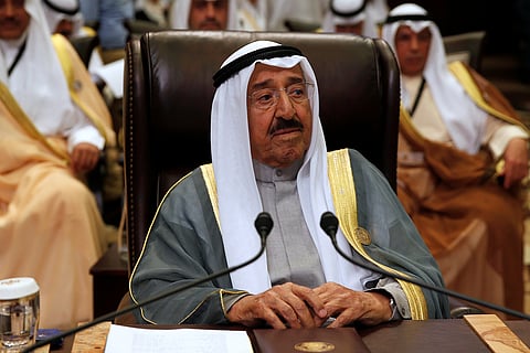 بالفيديو.. أمير الكويت يوجه رسالة لمواطنيه من مقر إقامته بنيوجيرسي