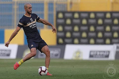 نور الدين أمرابط ينفي طلب زيادة راتبه