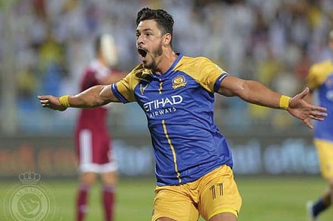 النصر يفقد جهود جوليانو 3 أسابيع بسبب العضلة الضامة