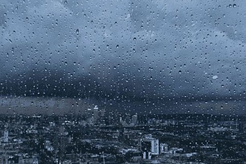 الحصيني: ارتفاع نسبة الرطوبة وهطول أمطار على مناطق عدة