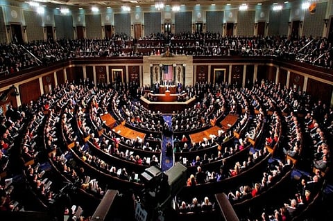 الديمقراطيون في أمريكا يطالبون وزير الخارجية بتقديم مستندات بشأن فضيحة أوكرانيا