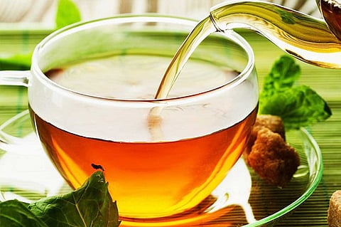 دراسة تحسم الجدل حول الأكثر تنشيطًا للجسم.. الشاي أم القهوة