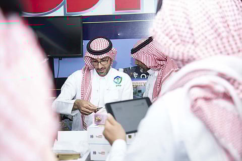 بالصور.. «الملكية الفكرية» تتعقب «منتهكي الحقوق» وتضبط محلات تجارية