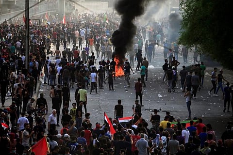 خامنئي يأمر و«الحشد» ينفذ.. إيران تشعل العراق للشوشرة على جريمتها ضد السعودية