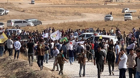 «يسقط أردوغان».. الأكراد يتظاهرون ضد التهديد التركي بالهجوم على سوريا