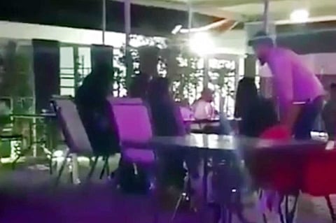 مصادر «عاجل»: الأمن يطيح بسورييْن بعد تصرفات مسيئة لفتيات بالرياض