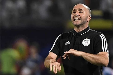 مدرب الجزائر يرفض الاعتذار لمحللي كرة القدم ببلاده