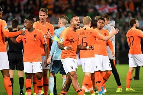 في دقيقتين.. هولندا تفلت من أيرلندا الشمالية بثلاثية مثيرة بتصفيات يورو 2020